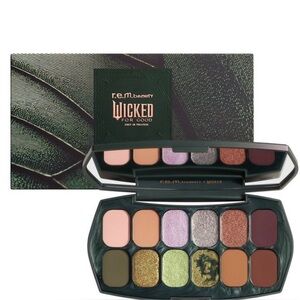 r.e.m. beauty Wicked Eyeshadow Palette - Gold and Brown Shades